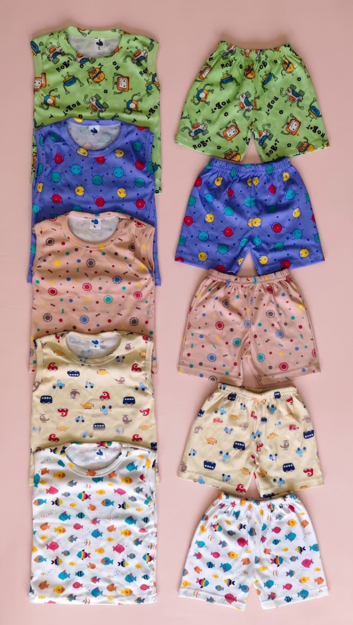 5 Sleeveless T Shirts + 5 Shorts Rs. 599 Only