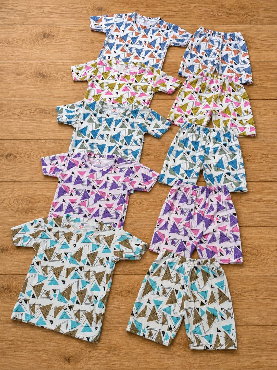 Combo of 5 Popcorn T Shirts + 5 Shorts Rs. 599 Only (TRIANGLE PRINTS)